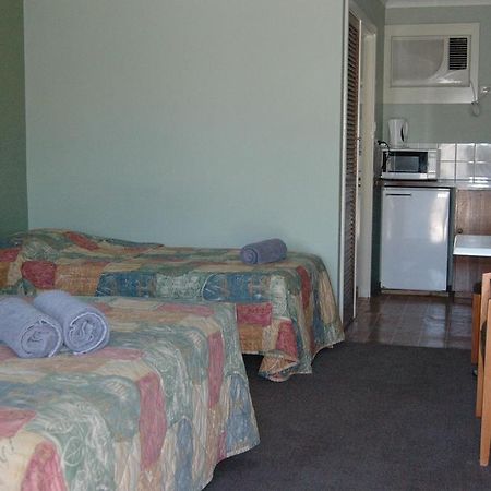 Collie Motel Buitenkant foto